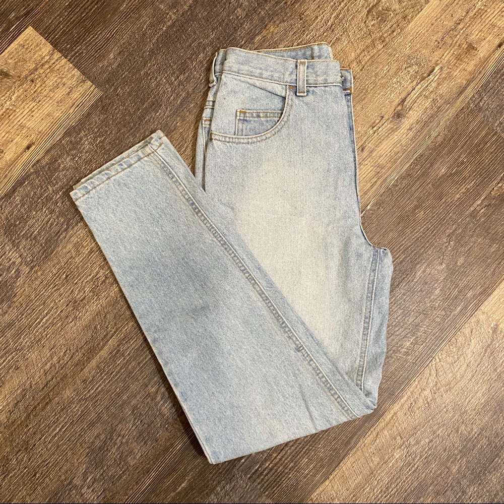 Vintage light wash mom jeans